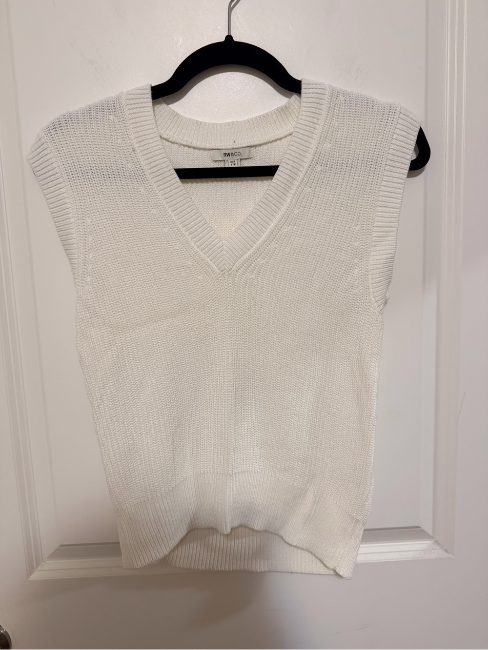 RW&CO. Ivory V-Neck Knit Sweater Vest
